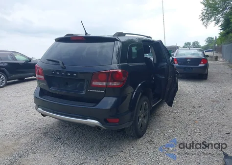 2017 Dodge Journey Crossroad Plus Awd z USA, uszkodzony, nr VIN 3C4PDDGG7HT554339